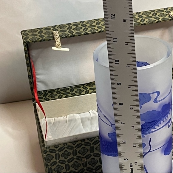 VINTAGE CUNJING Chinese Art Glass, Cobalt Blue Vase with Certificate, approx 10” - Picture 7 of 12